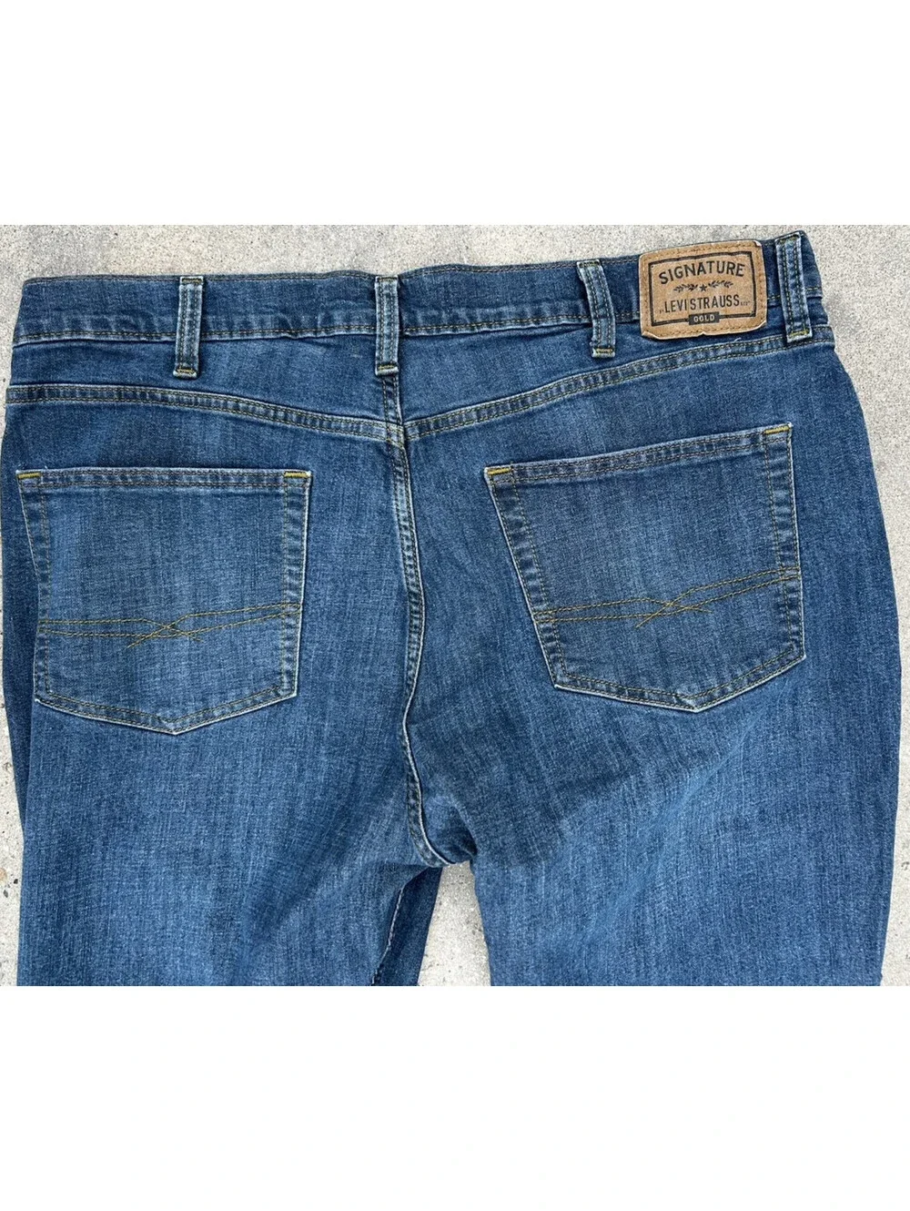 Signature by Levi Strauss Jeans Mens 38x32 Blue Denim Straight Leg Stretch
